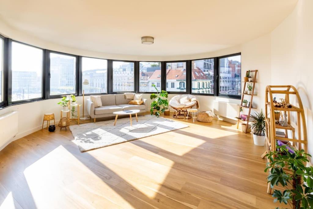 Private Penthouse With Unique View - Apartment *