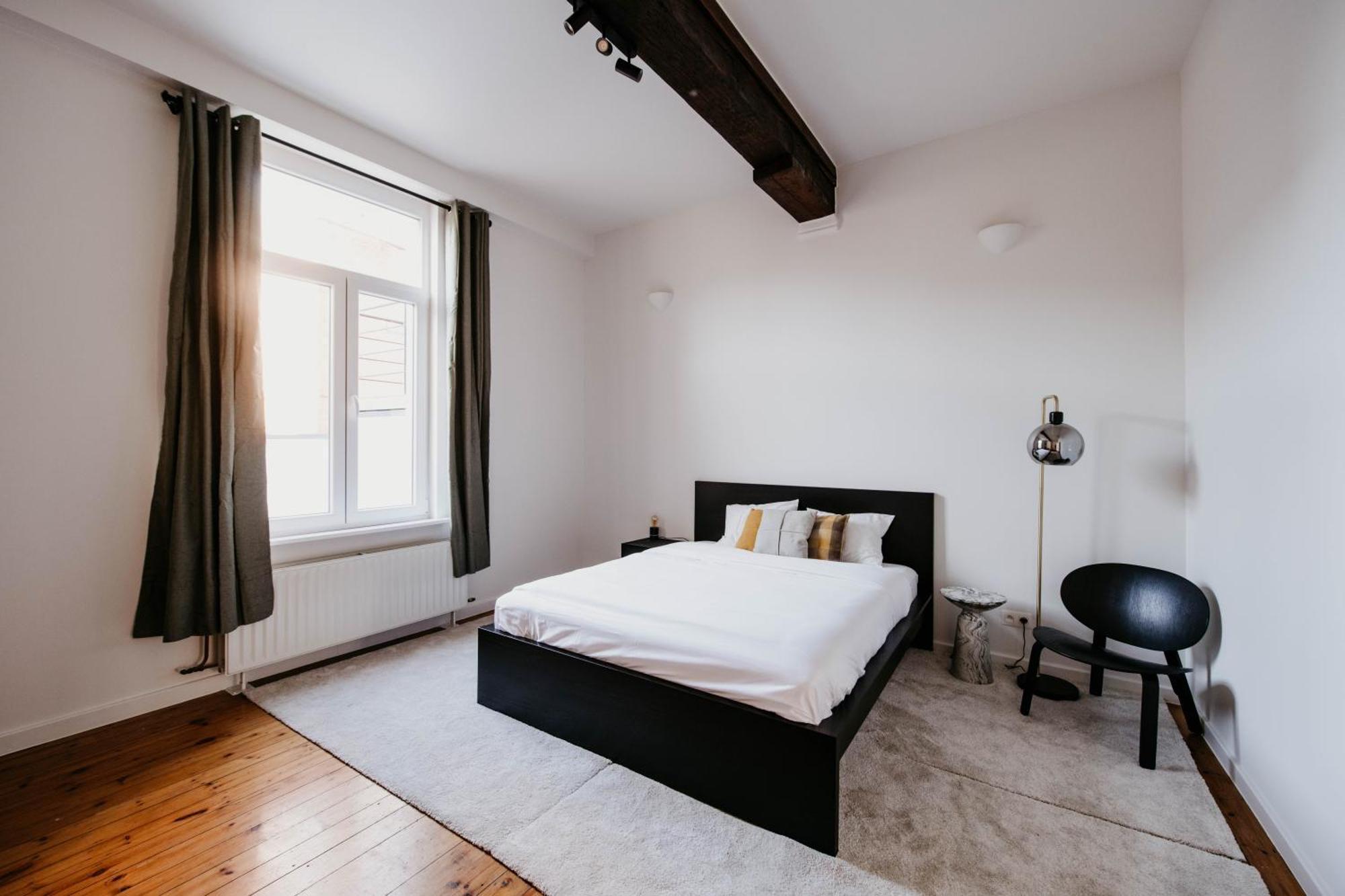 Gorgeous Duplex In Old Centre Antwerp
