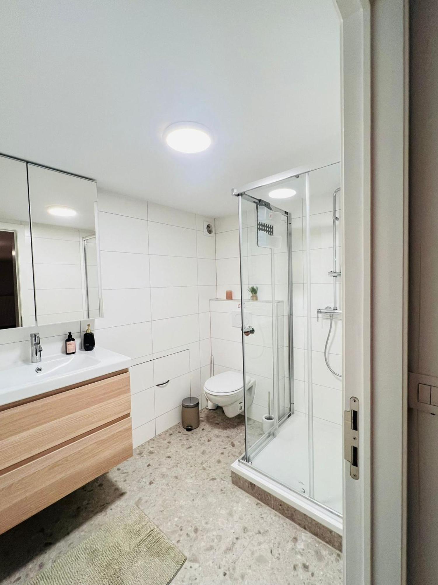 Aparthotel Oneluxstay Near Fashion District *