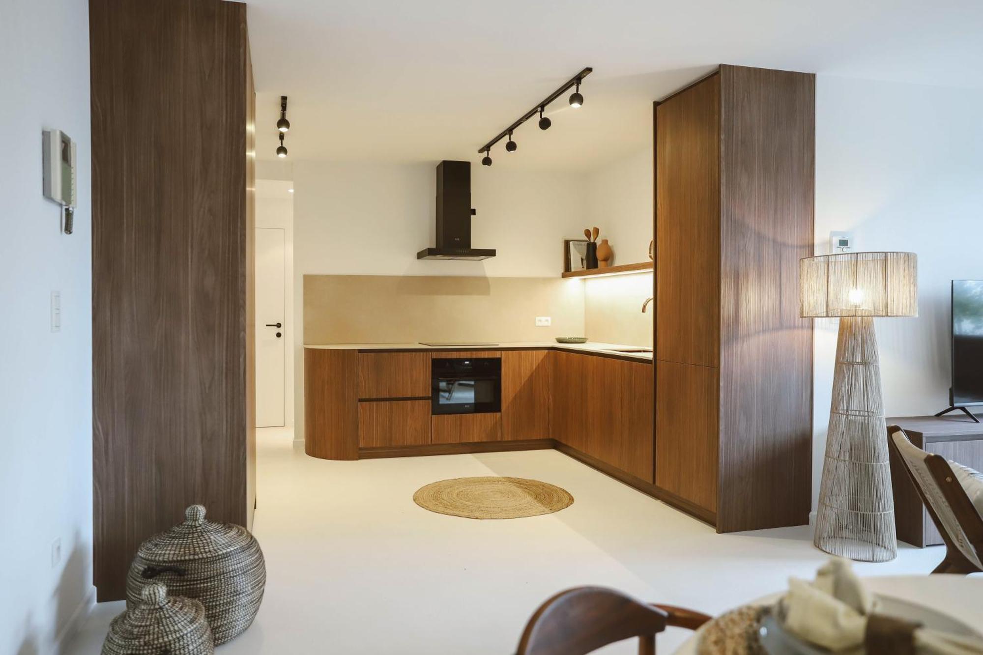 Luxe In Apartment *