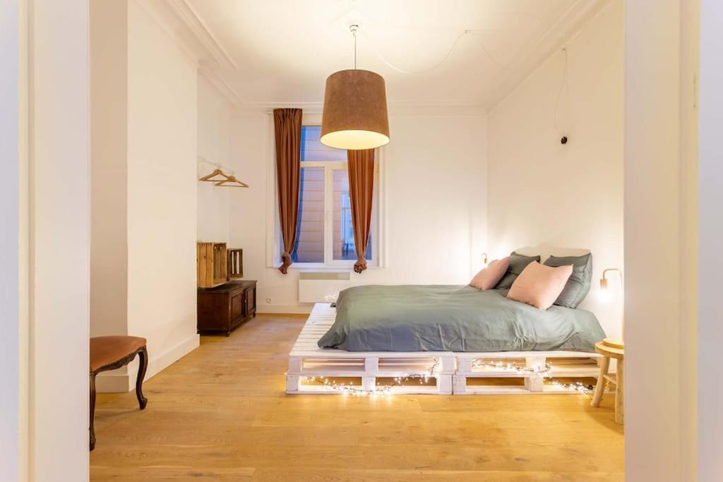 Pink Fairytale-like Apartment Antwerp