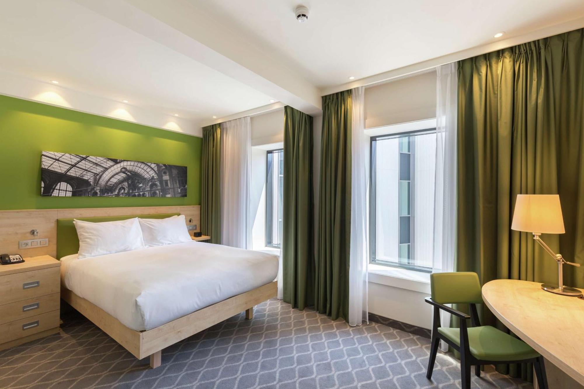 Hampton By Hilton Station 3* Antwerp