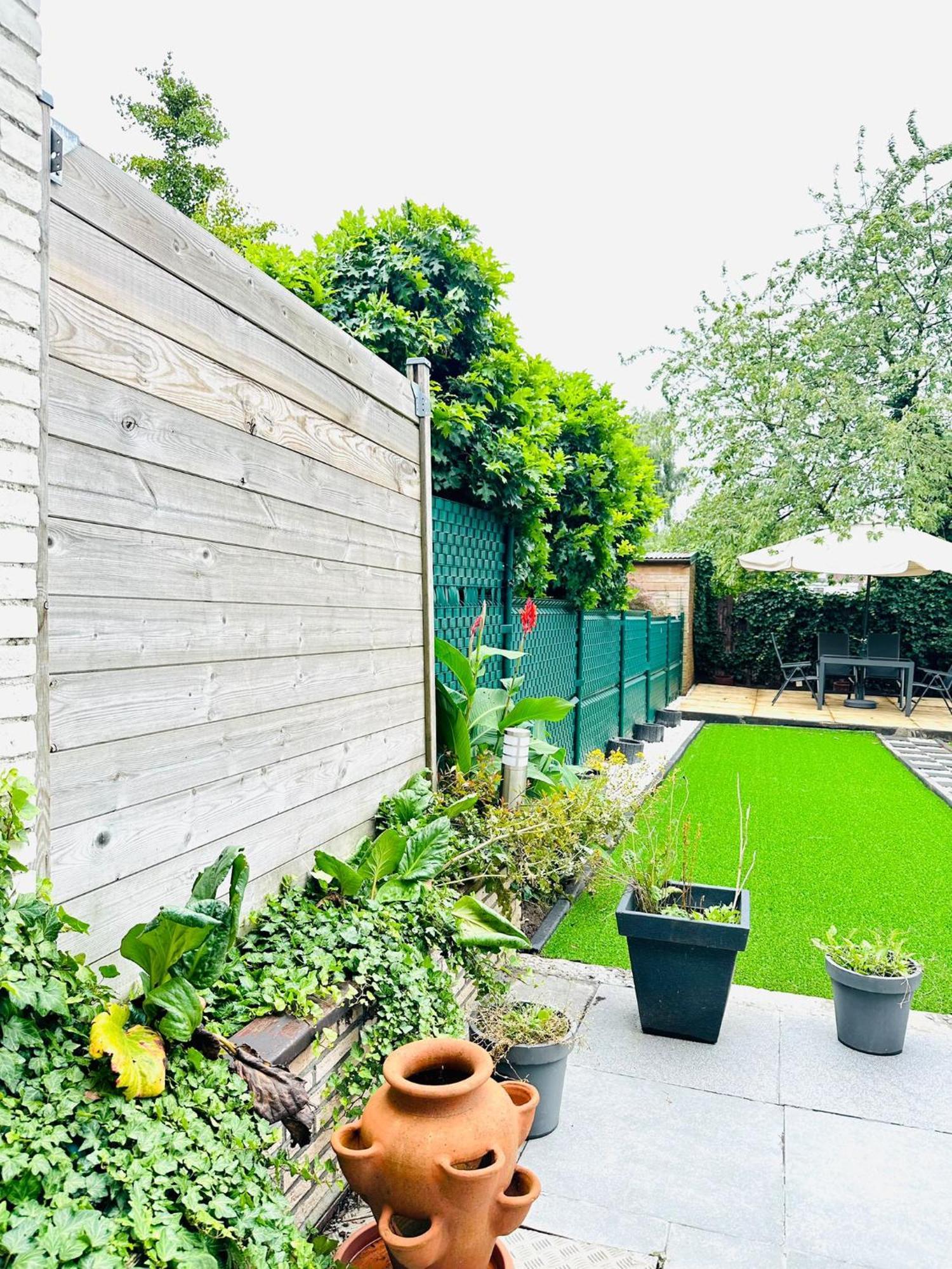 Big Sunset 2 Bedroom House With A Garden Holiday home *
