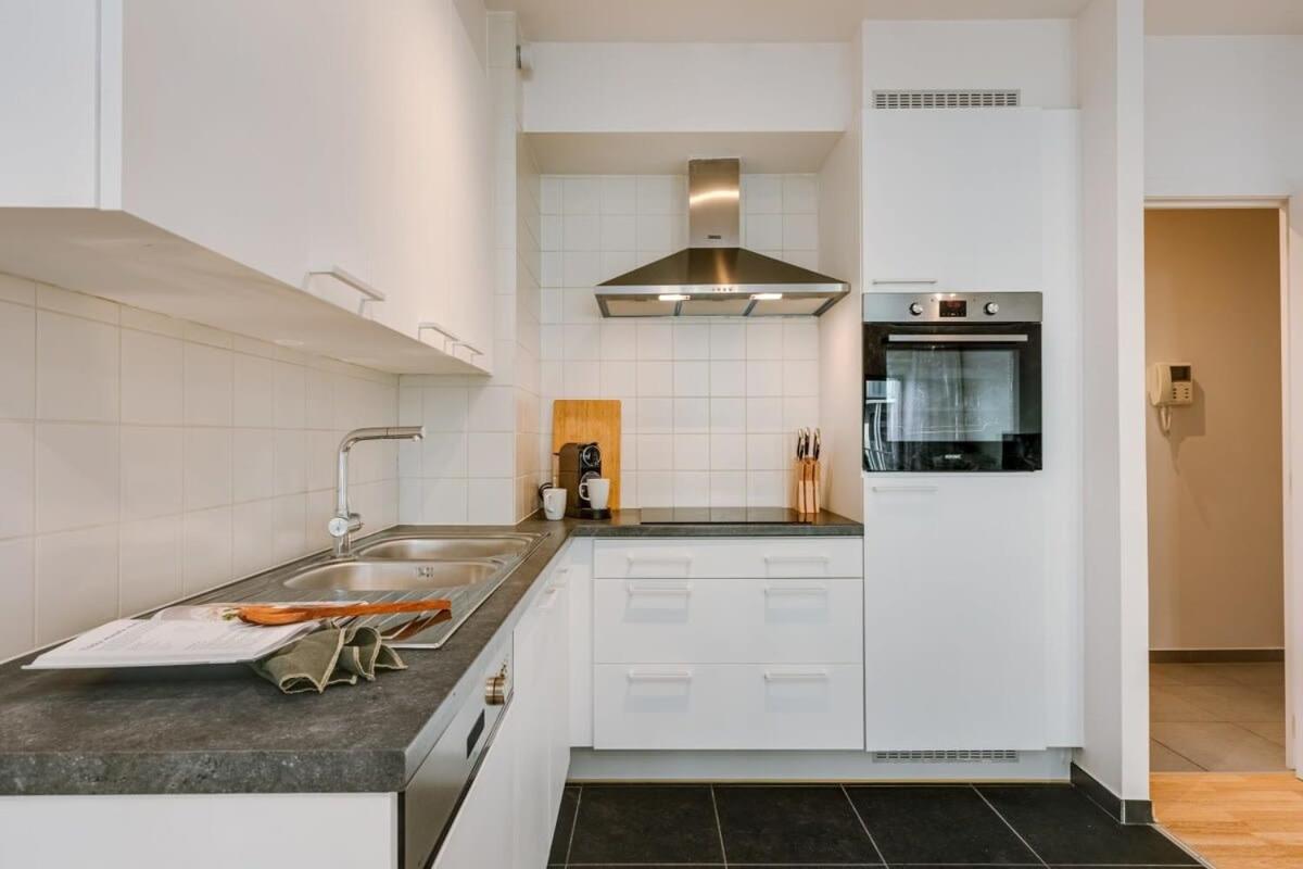 Stylish With Terrace And Balcony Appartement Antwerpen