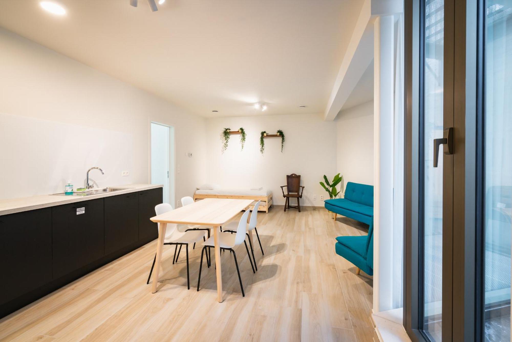 Opera Square In Centre Apartment