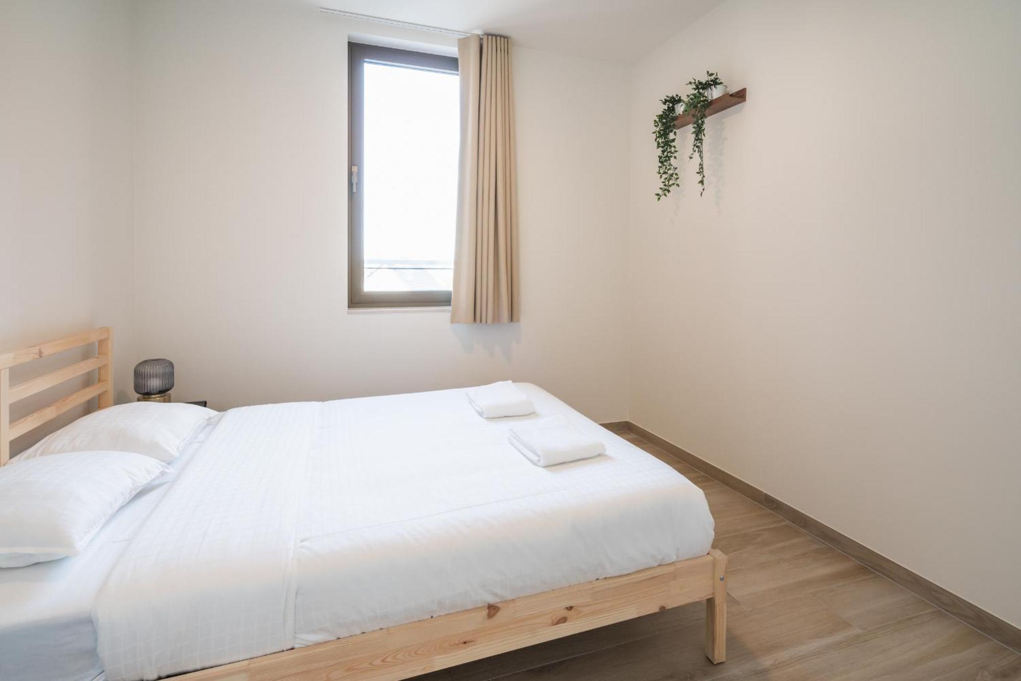 Opera Square In Centre Apartment *
