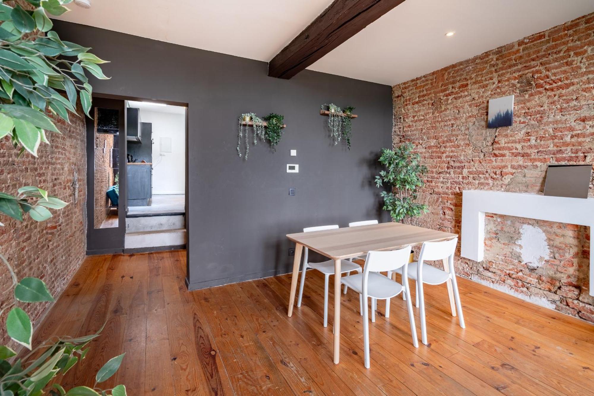 Apartment Two-bedroom River Side In The Heart Of *