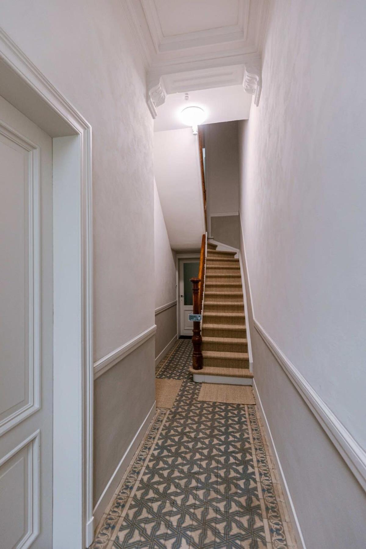 Huswell - Charming Mansion In Vibrant