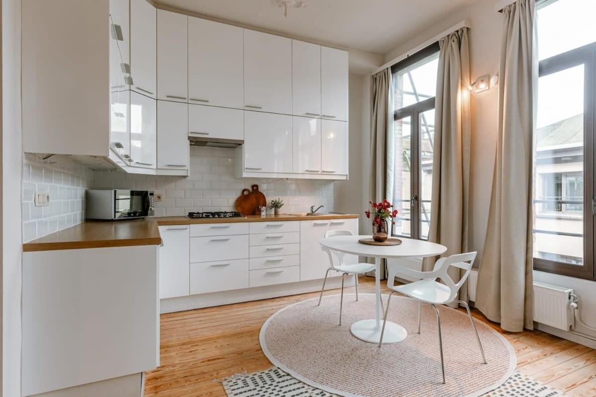 Huswell - Charming Mansion In Vibrant Holiday home *