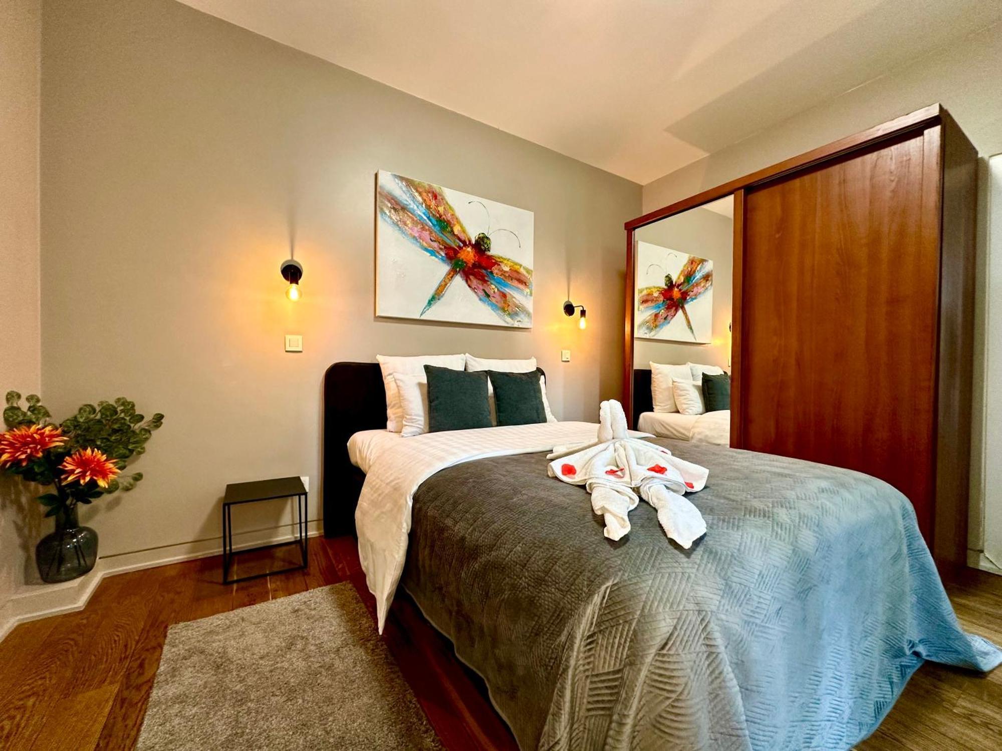 Luxury Castel By Rikas Appartement Antwerpen