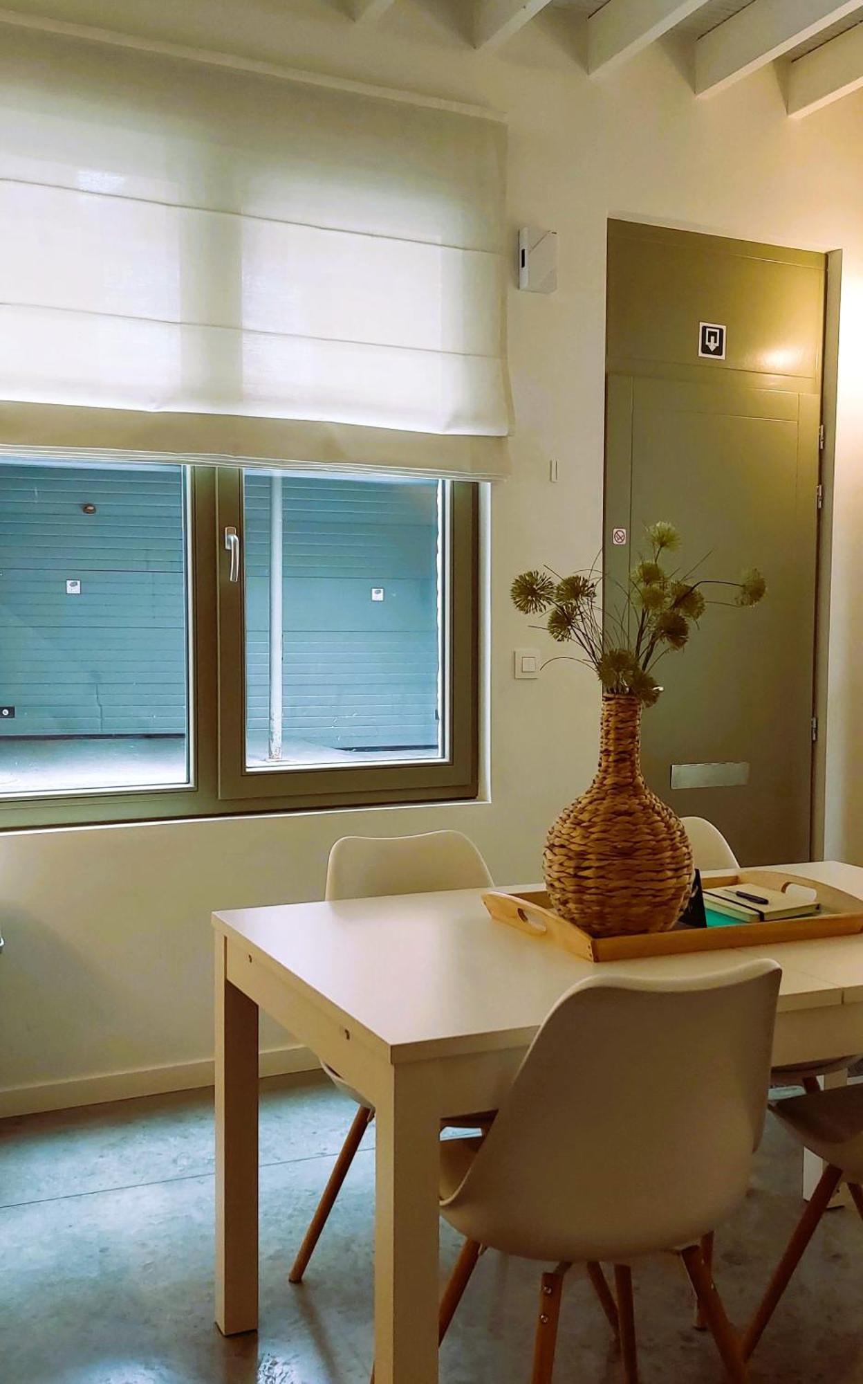 Vakantiehuis Cosy & Modern Historical In Old Town - Leon 4p *
