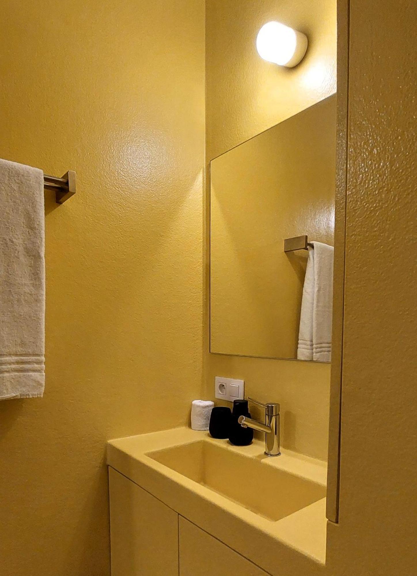 Cosy & Modern Historical In Old Town - Leon 4p Vakantiehuis *