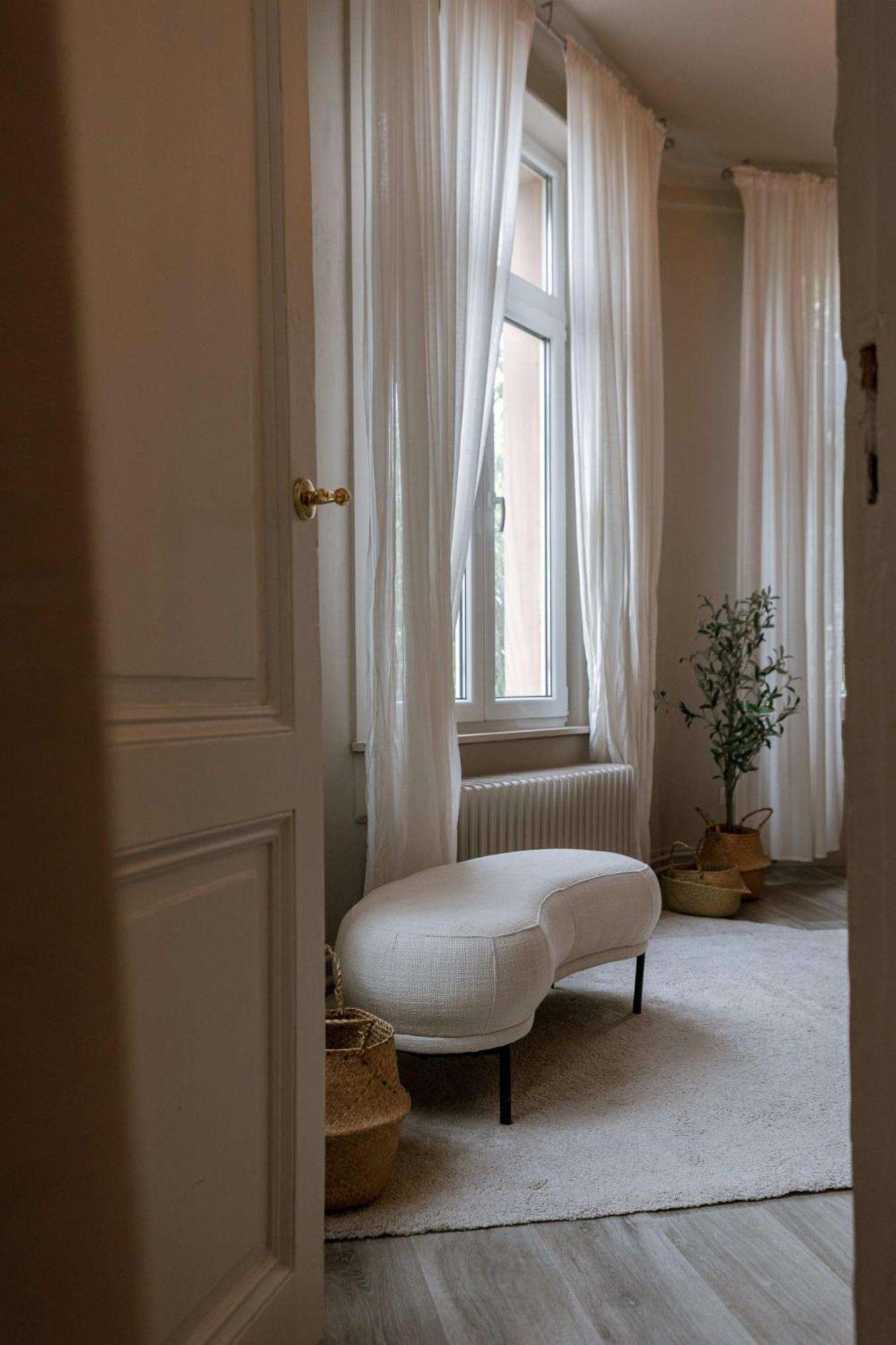Huswell - Cozy In Antwerps Shopping District, Pets *