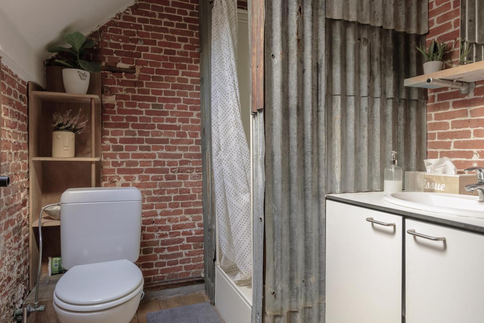 Apartment Re-claimed Loft *