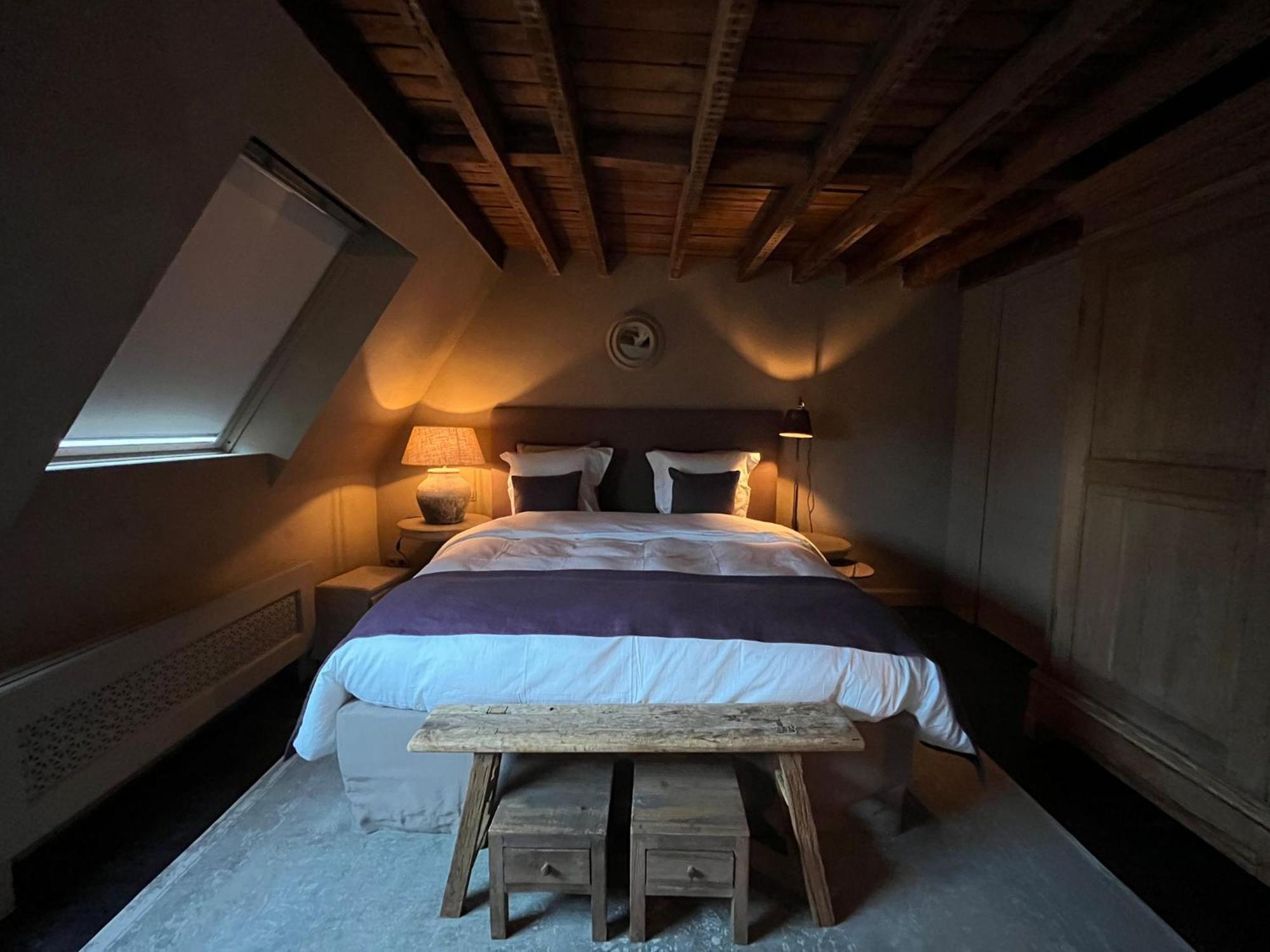 Bed & Breakfast Nights By Morpheus