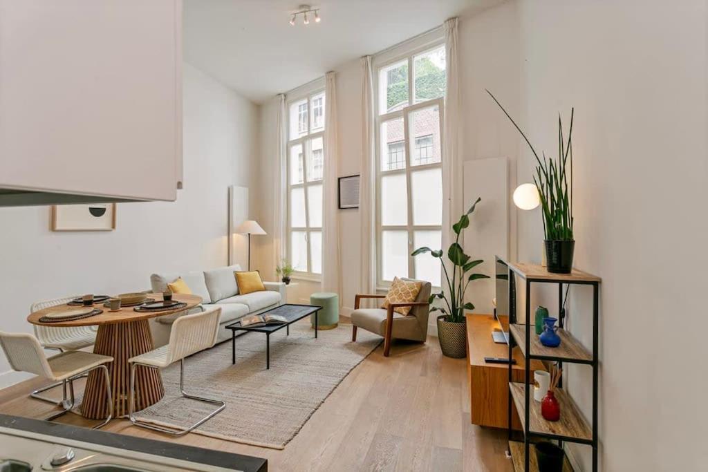 1-br Centre Haven With Patio Apartment Antwerpen