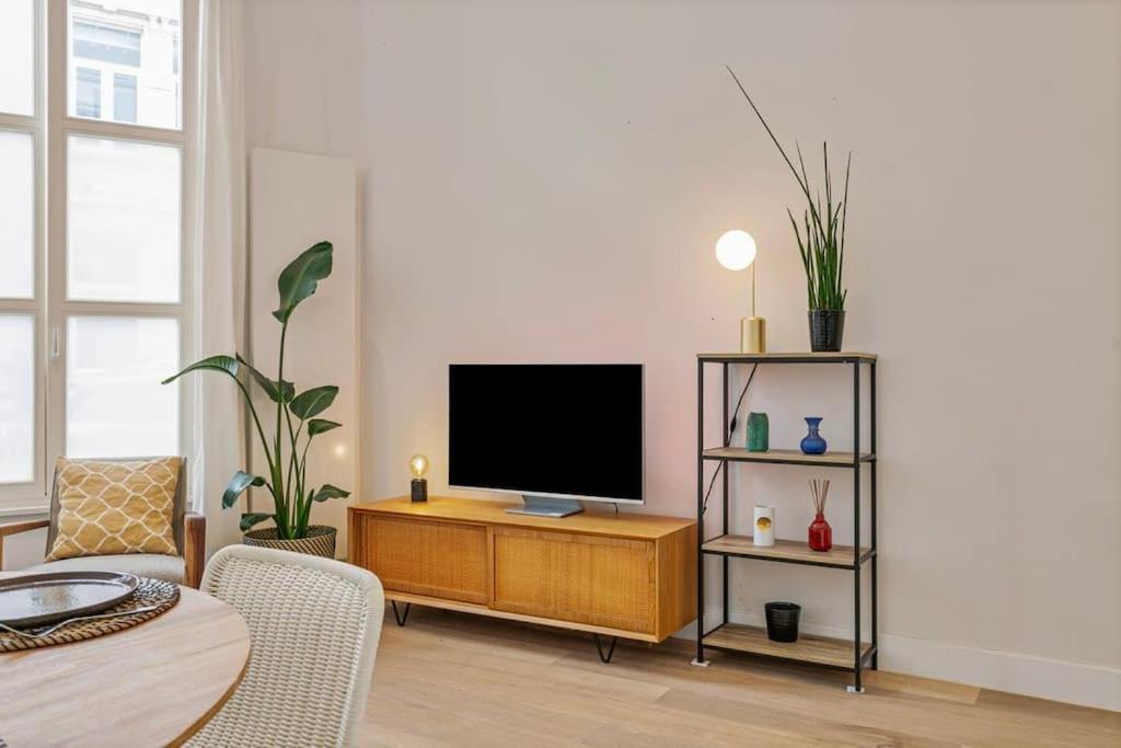 1-br Centre Haven With Patio * Antwerp