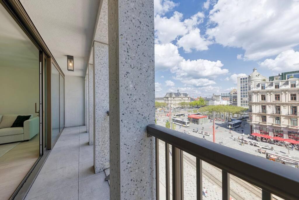 Designer Flat 2br - Central