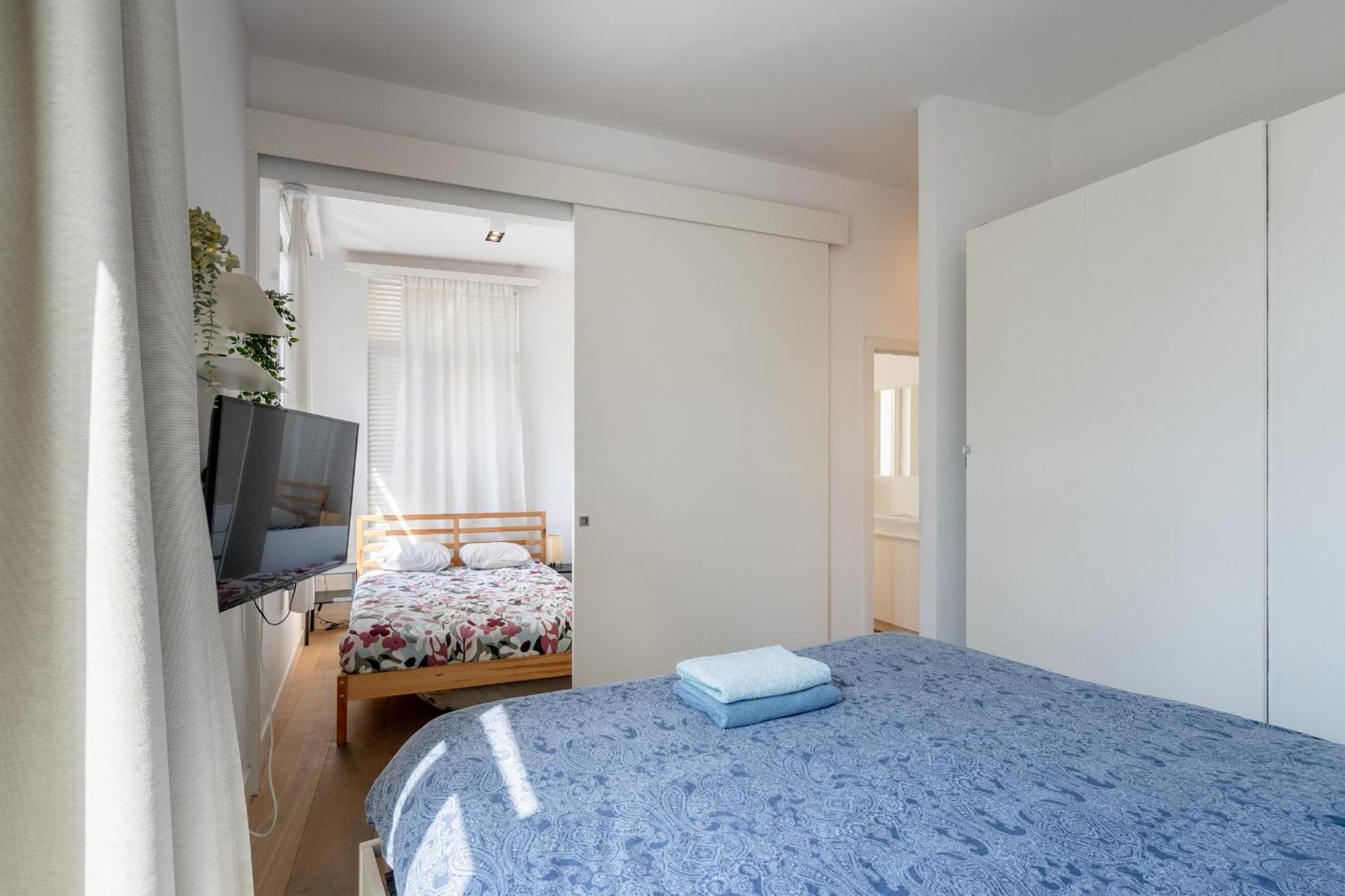 Apartment Beautiful Modern In The Heart Of