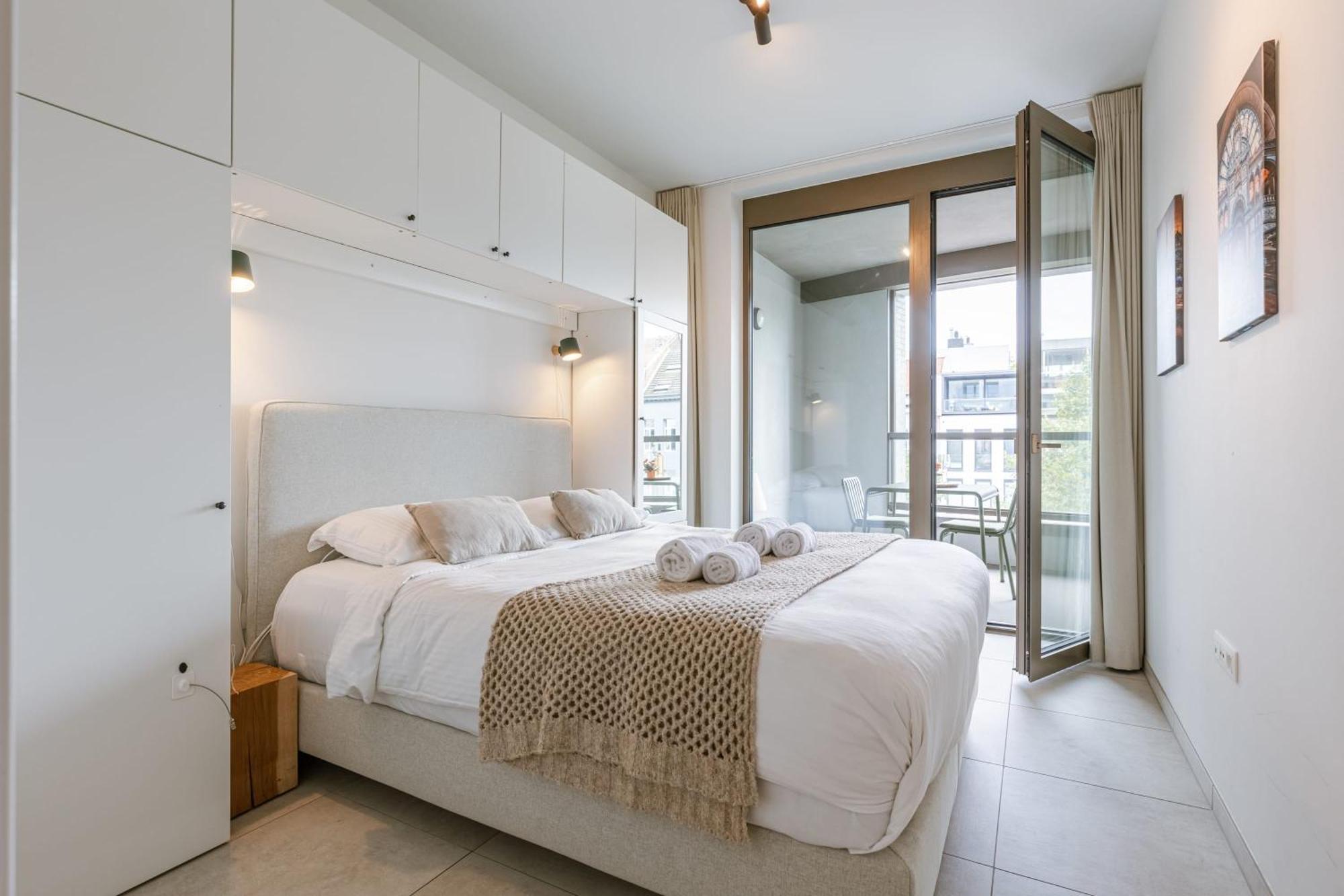 Huswell - Charming With Terrace In Apartment Antwerp