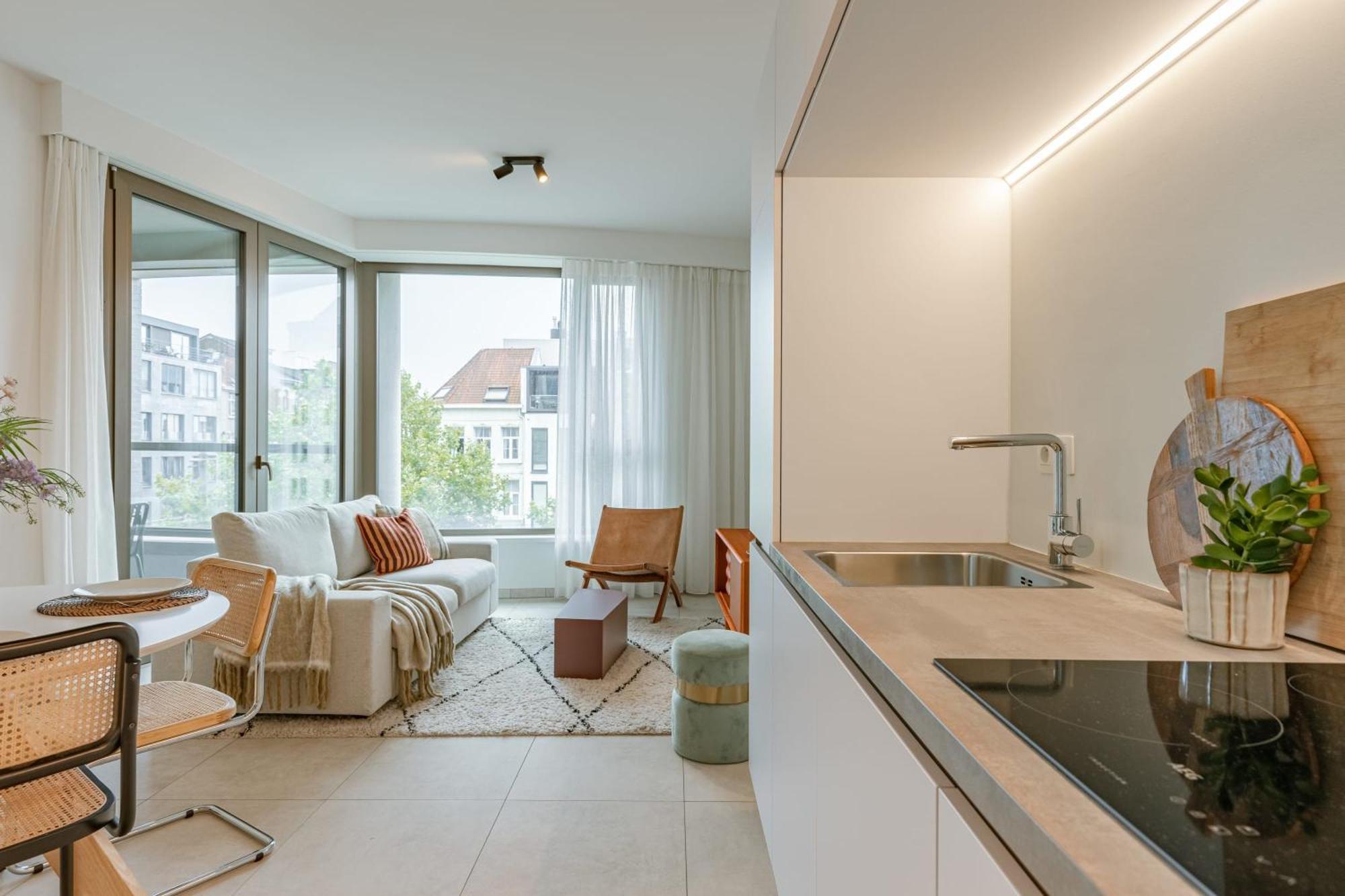 Huswell - Charming With Terrace In Apartment *