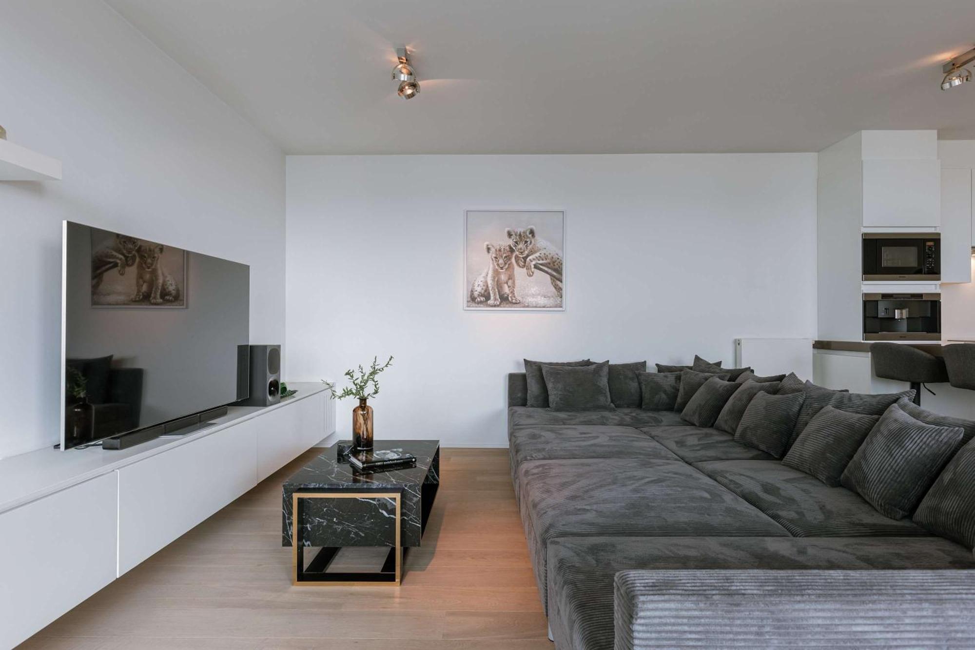 Appartement Modern With Views & 2 Bedrooms