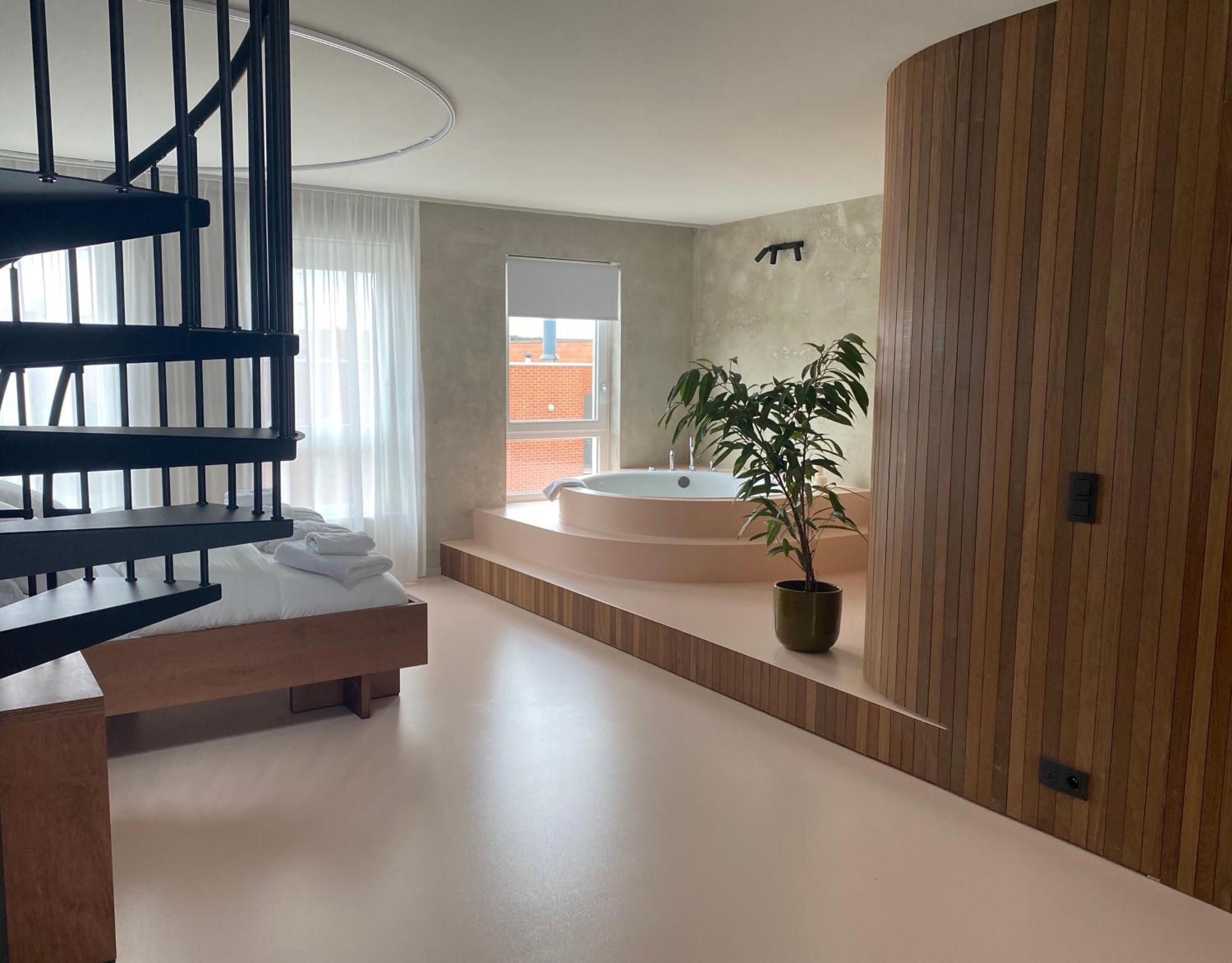 Conda Antwerp