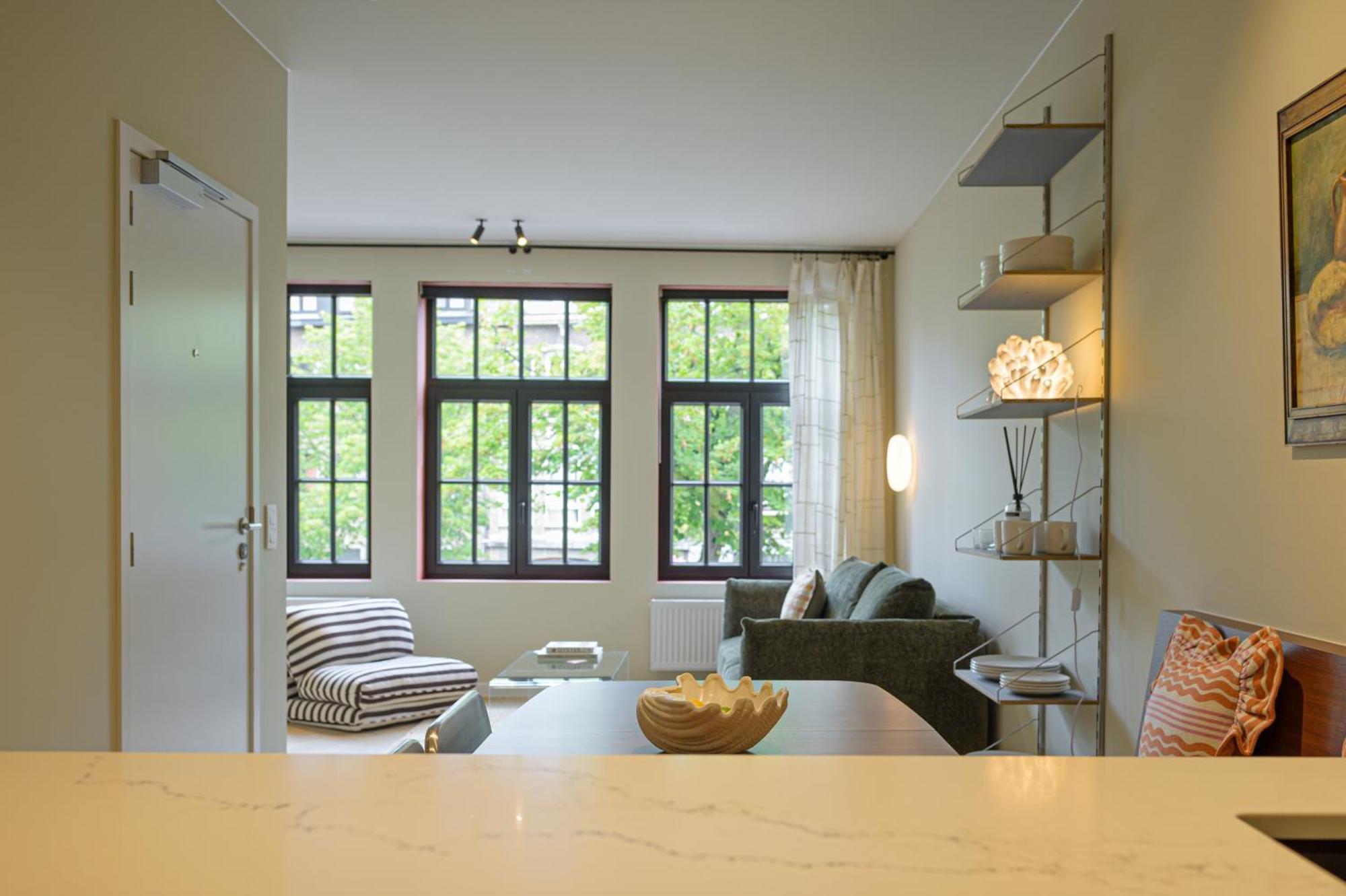 Shway - The Book Binder Apartment