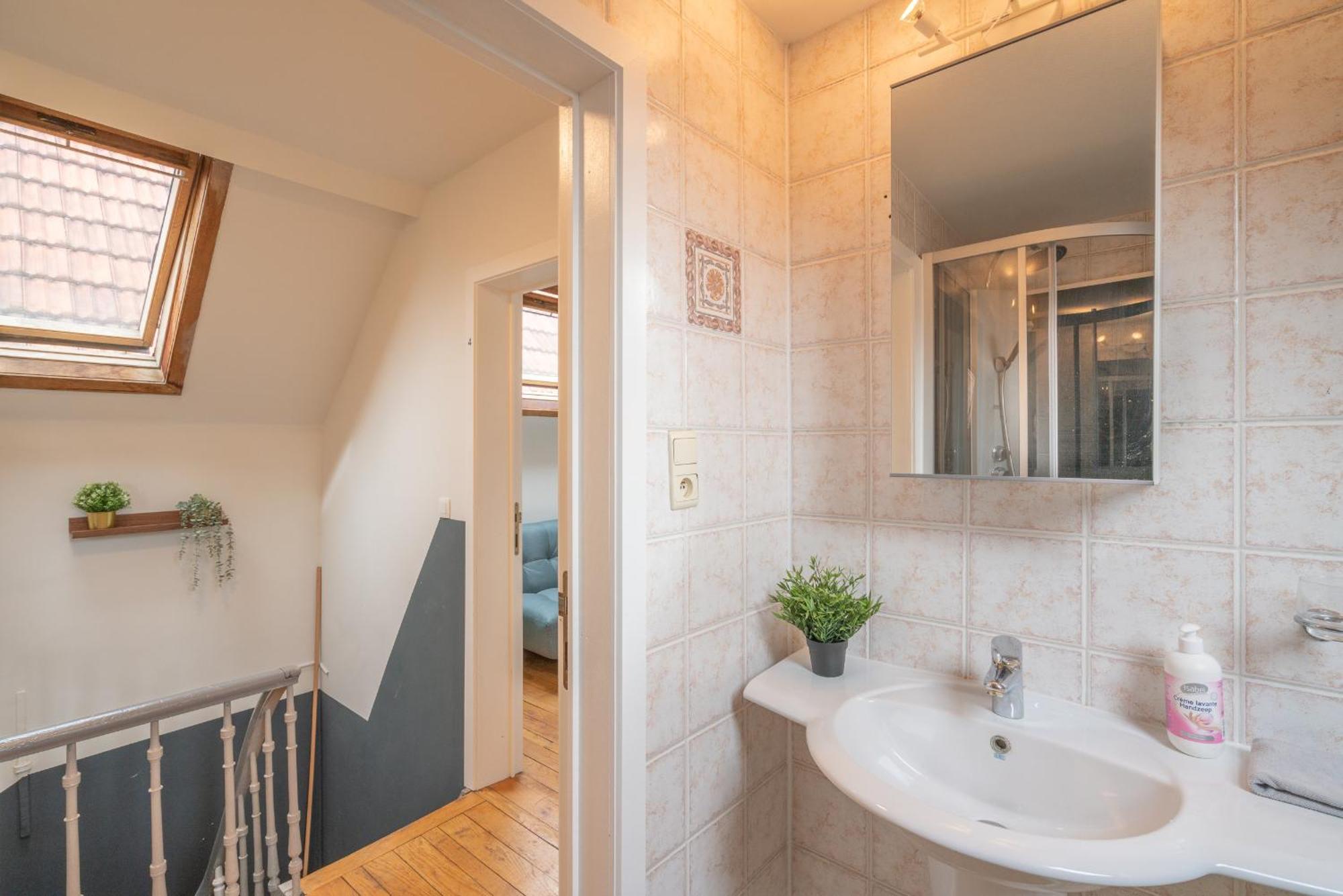 Large Authentic Appartement *