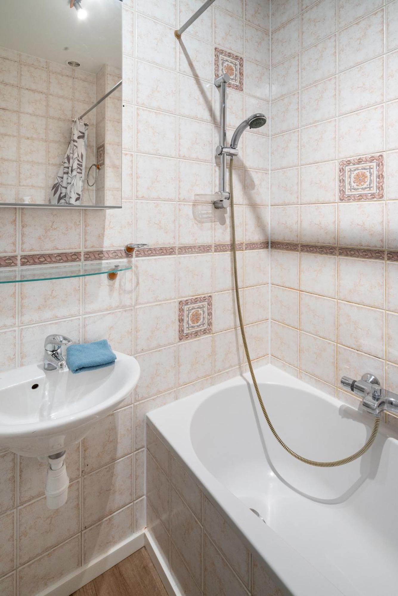 Appartement Large Authentic *
