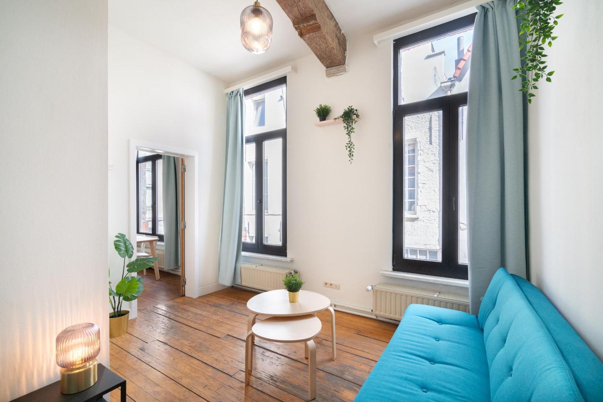 Appartement Large Authentic *