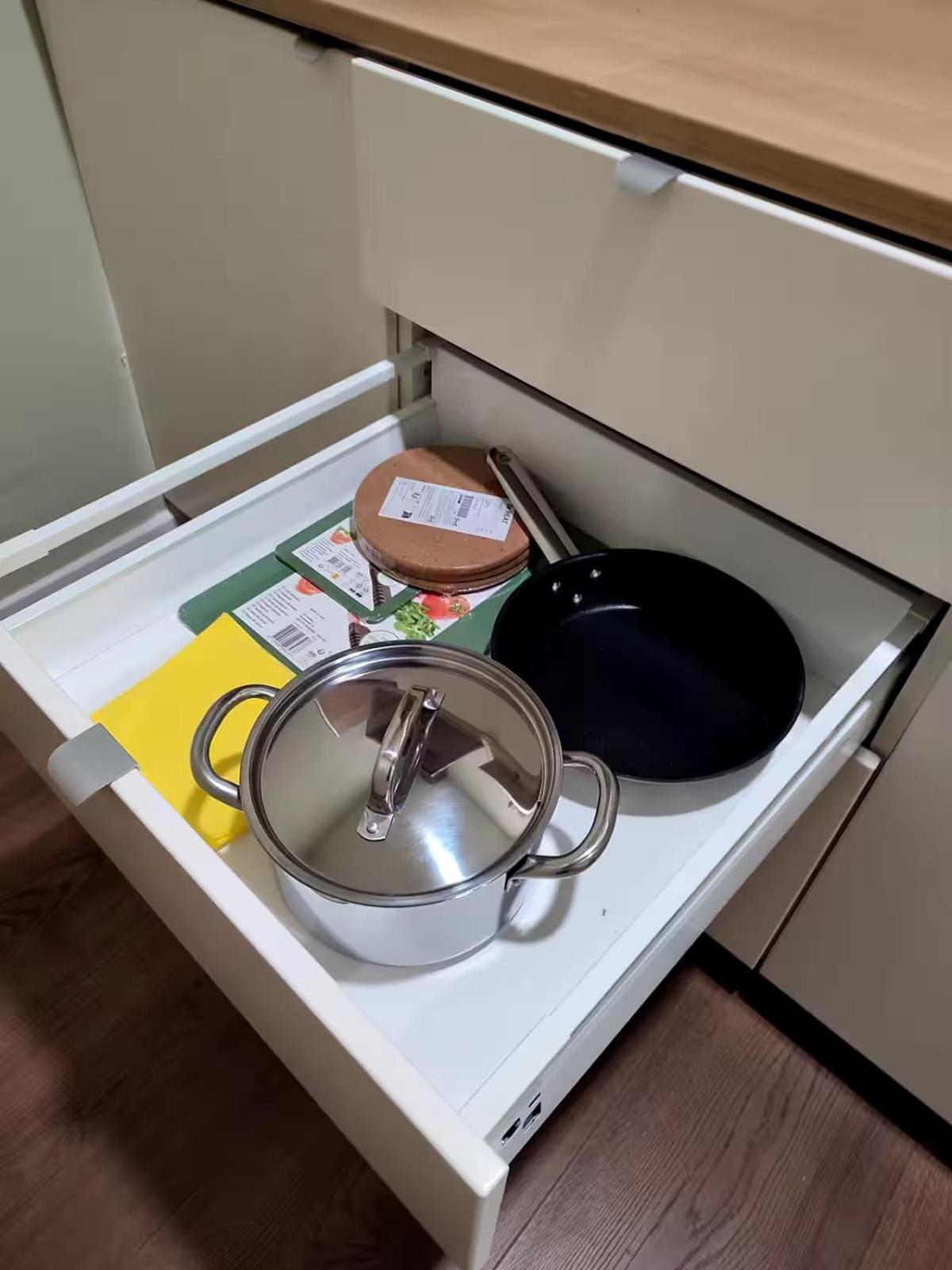 Center Location 1br Near Station! Antwerp