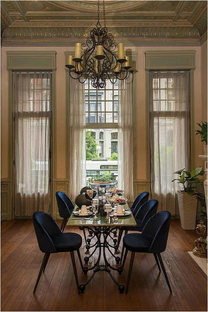 Boutique Baron Osy Suite
