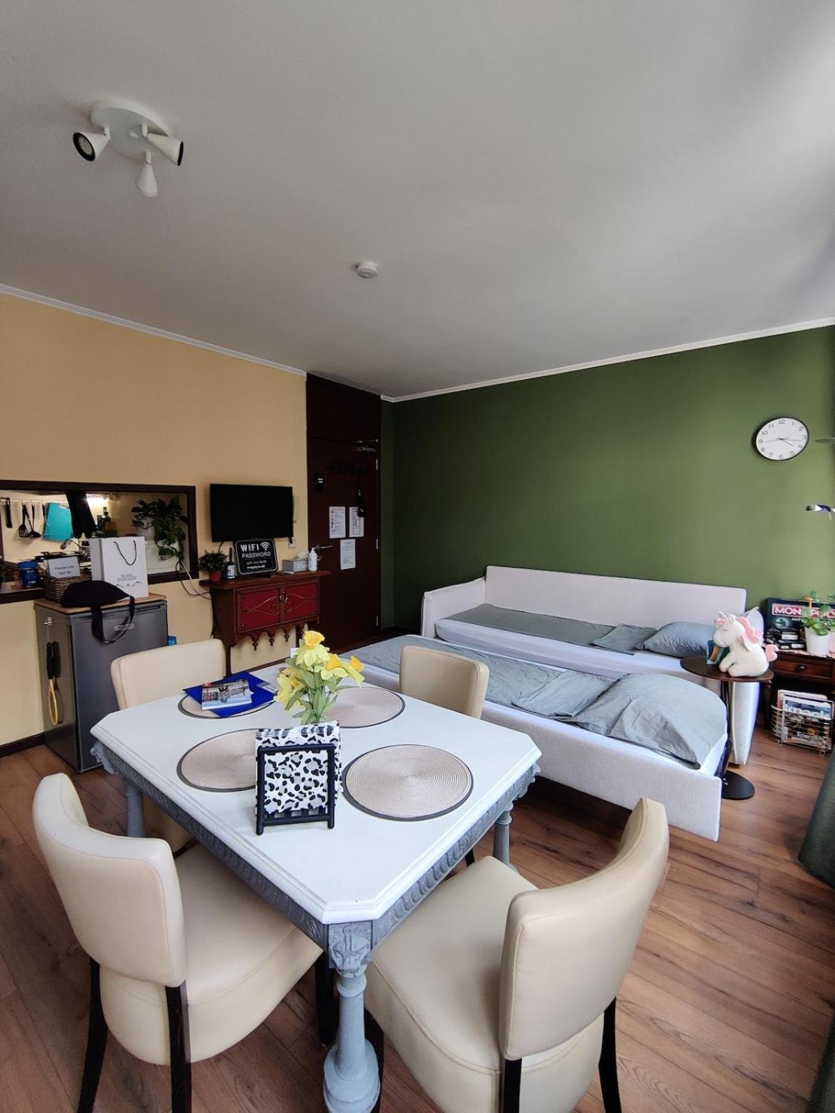 Charming 18th Century Gem In The Heart Of Old Town * Antwerp
