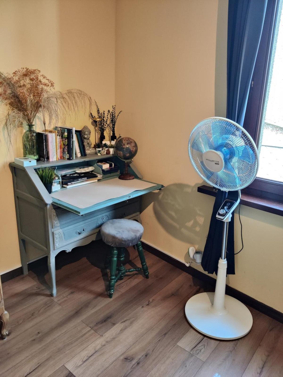 Charming 18th Century Gem In The Heart Of Old Town