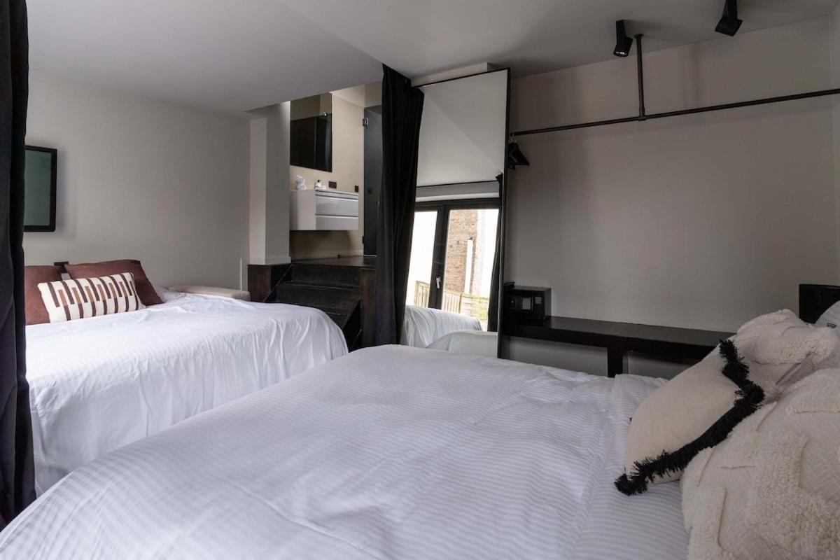 Stylish With Private Patio, Perfect For 4 Appartement