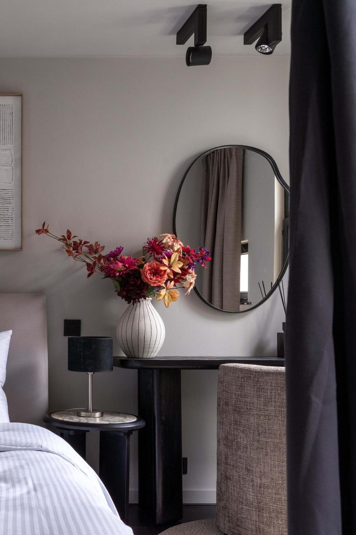 Stylish With Private Patio, Perfect For 4