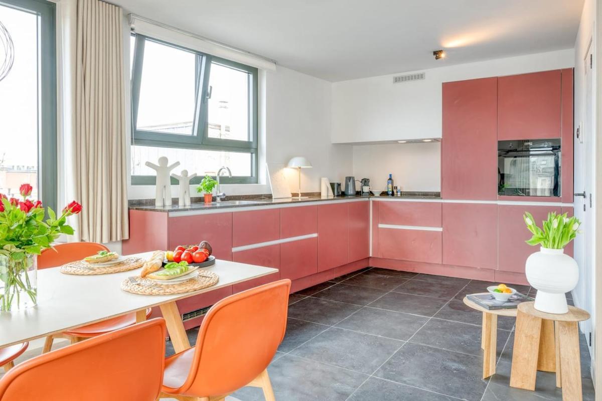 2-br Getaway With Mas View Apartment