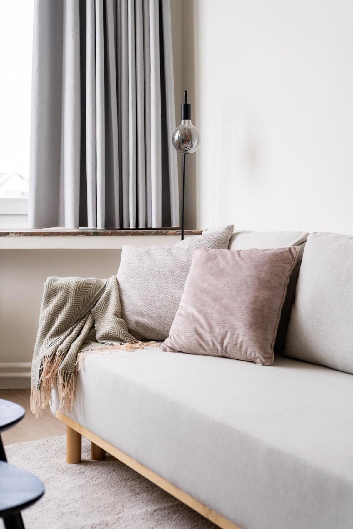 Apartment Beautiful One Bedroom *