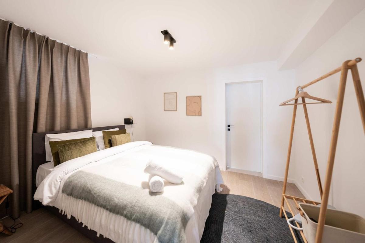 Apartment Stylish Duplex For 8 In Antwerpen