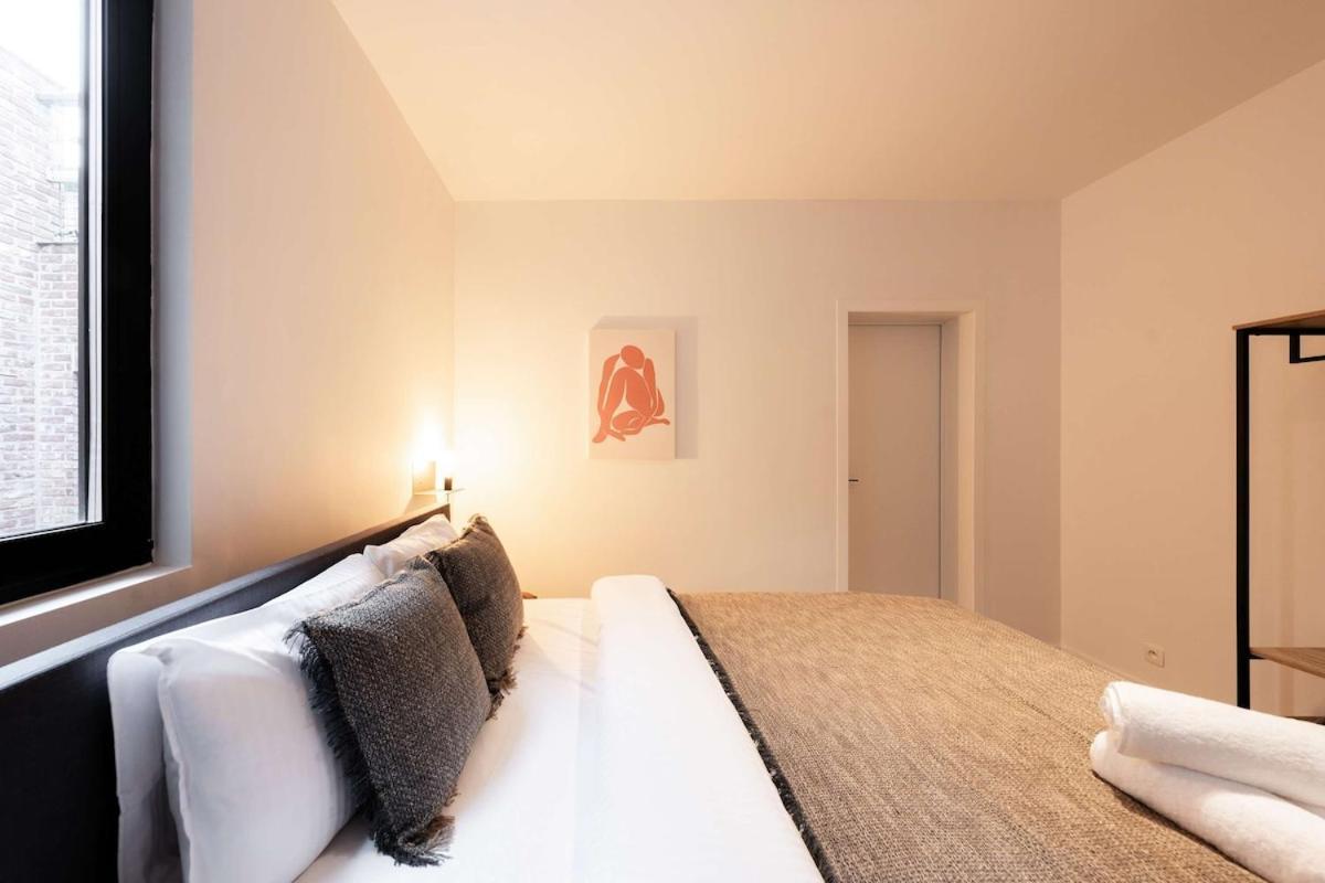 Modern 6-guest In Apartment
