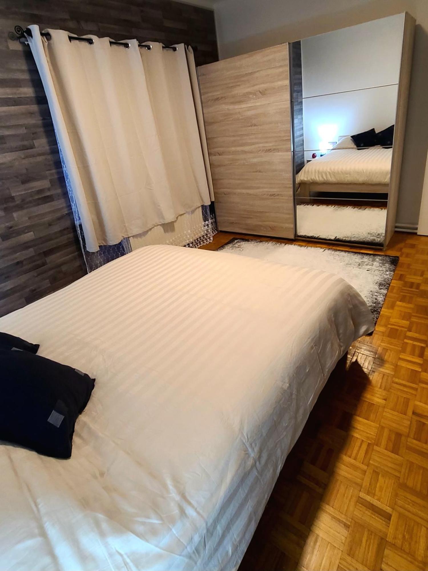 Te Huur In * Antwerpen