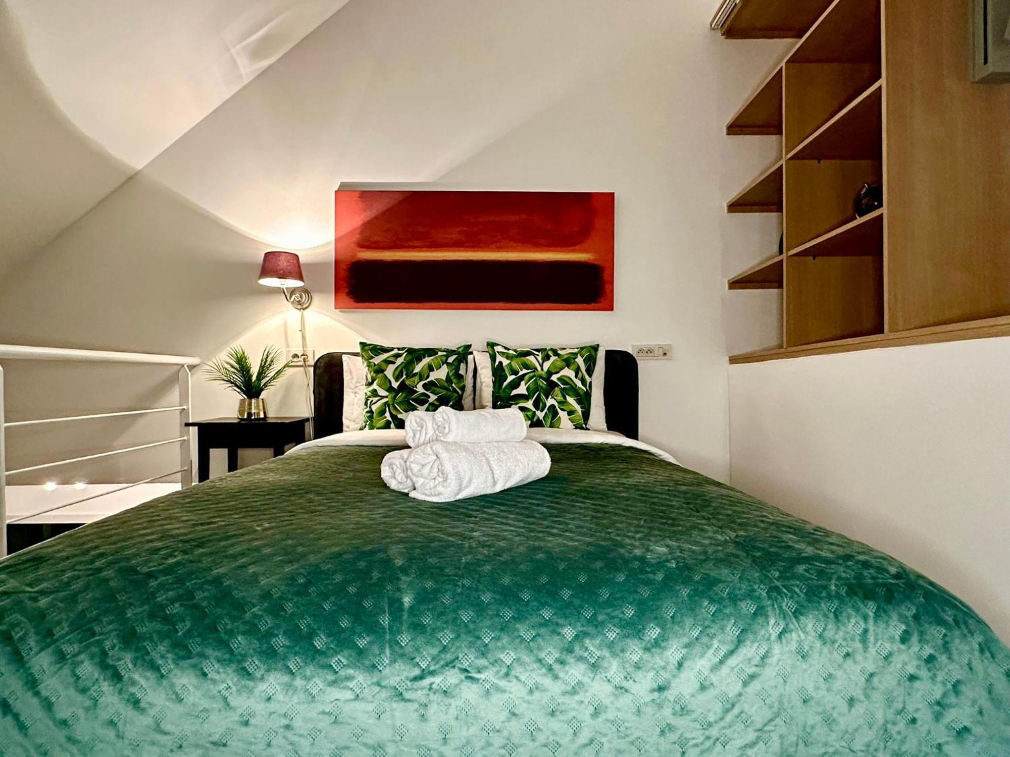 Luxury Castel By Rikas Appartement *