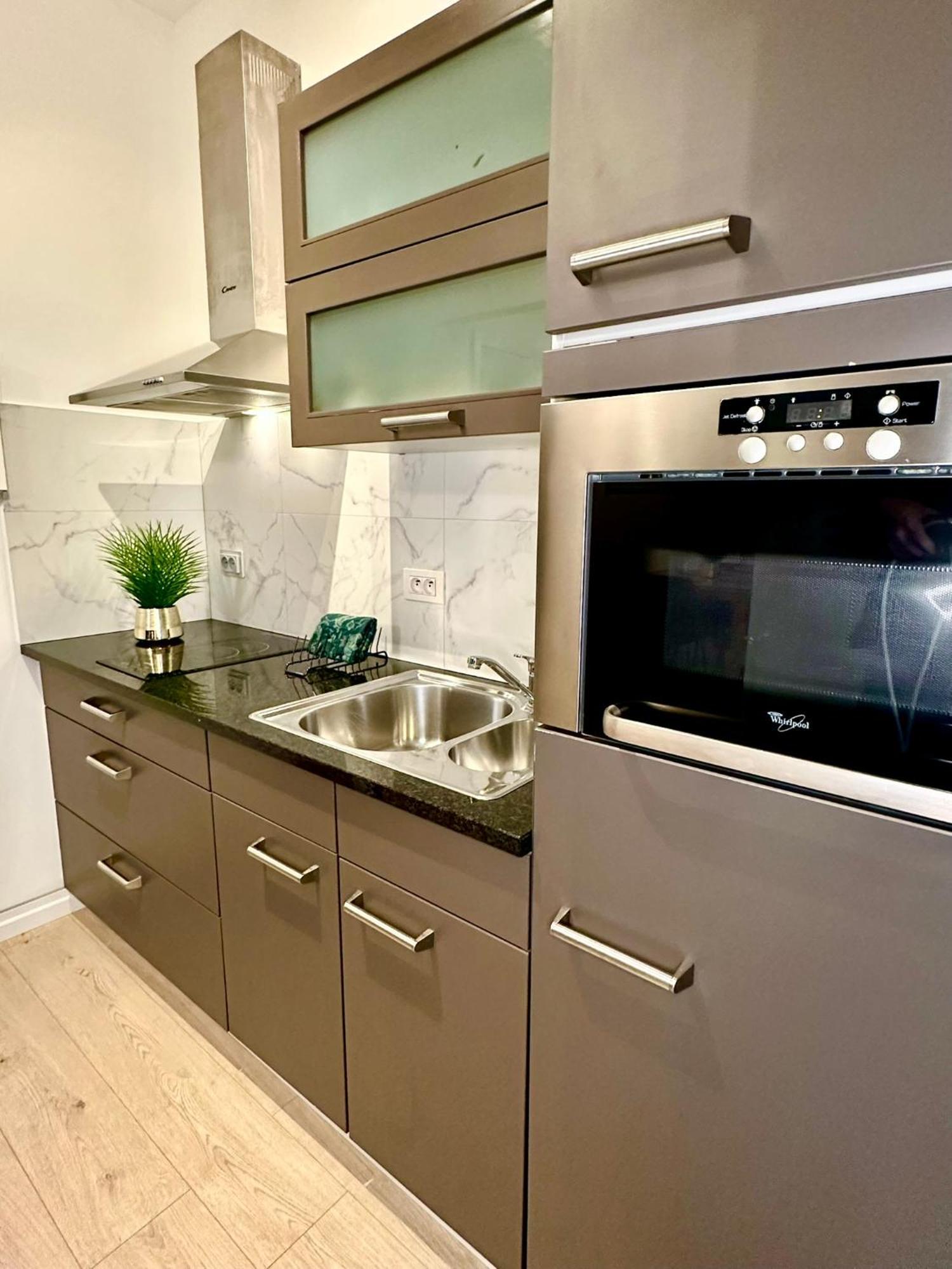 Luxury Castel By Rikas Appartement *