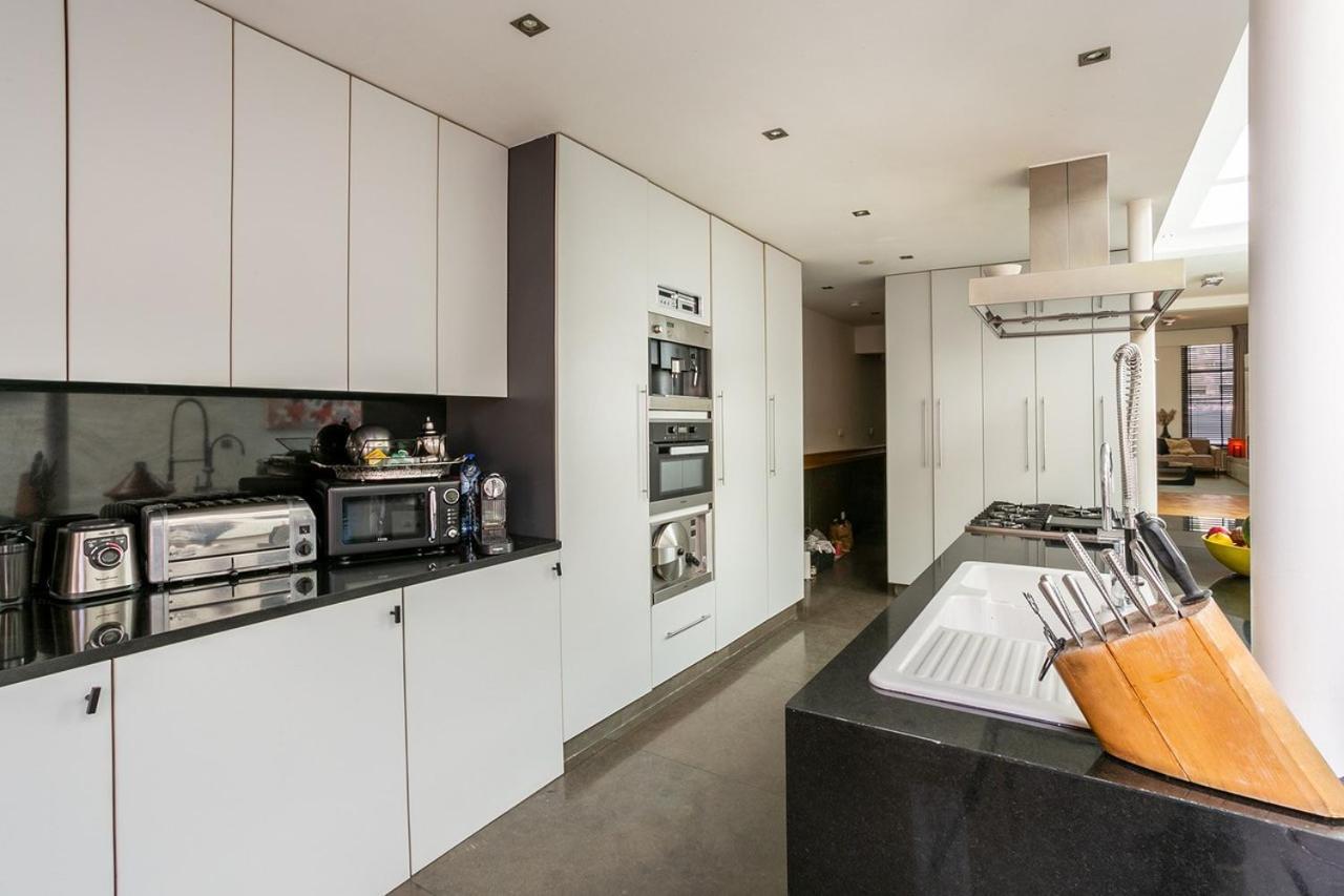 House Of Antwerp- 4bdr W Private Garden Holiday home *