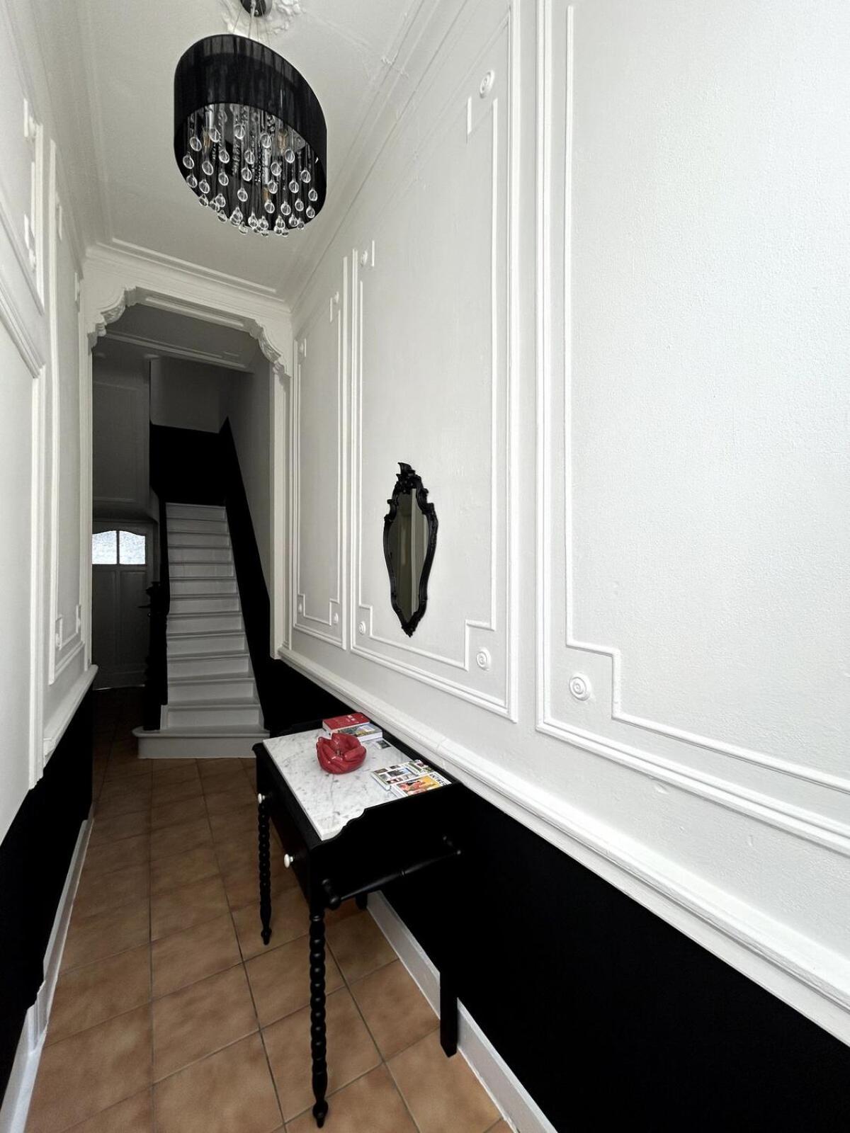 Spacious Townhouse In Antwerp