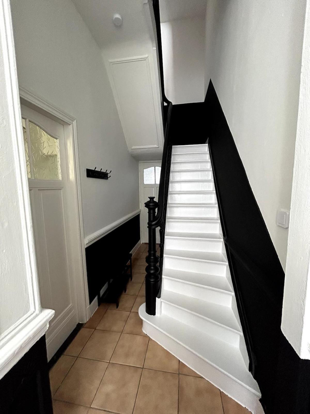 Spacious Townhouse In