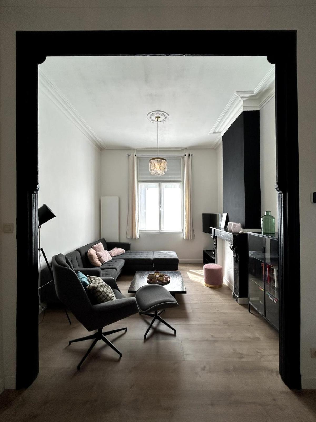 Spacious Townhouse In