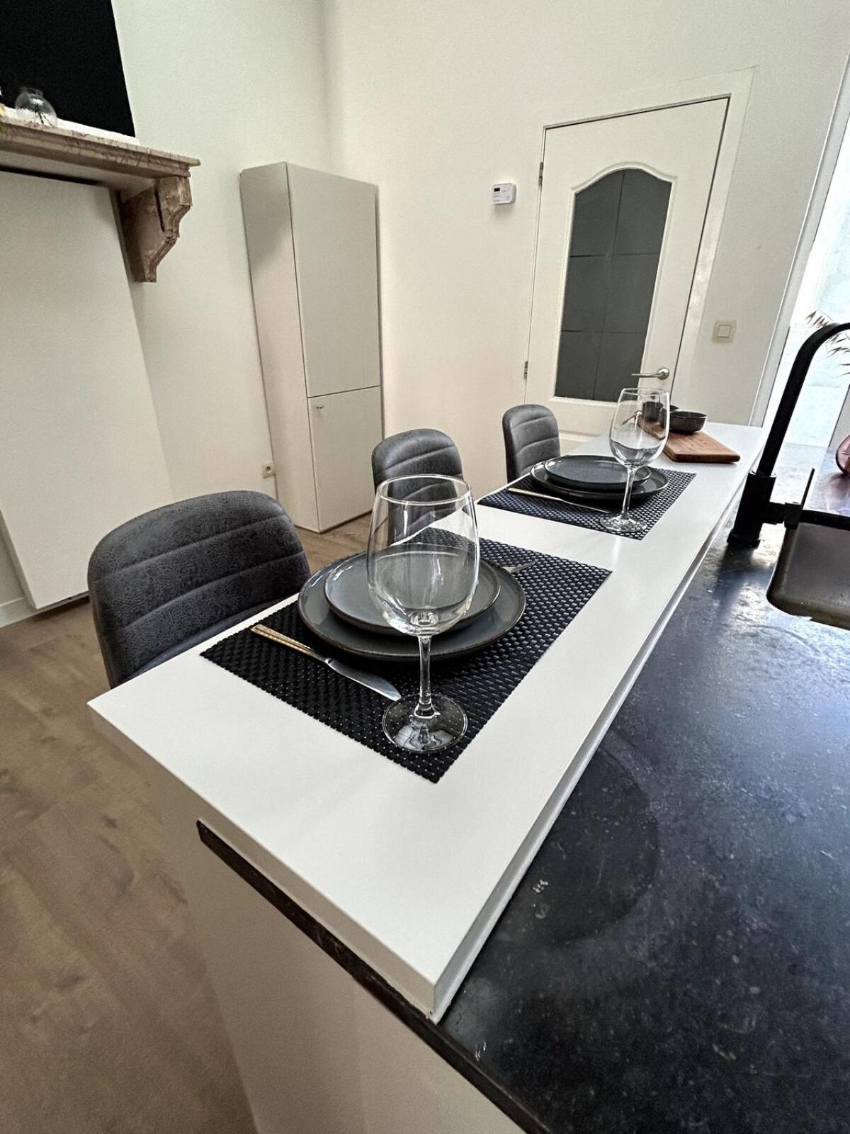 Spacious Townhouse In * Antwerp