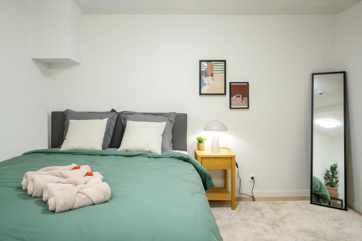 Appartement 2 Bedroom 2 Min From Kmska *
